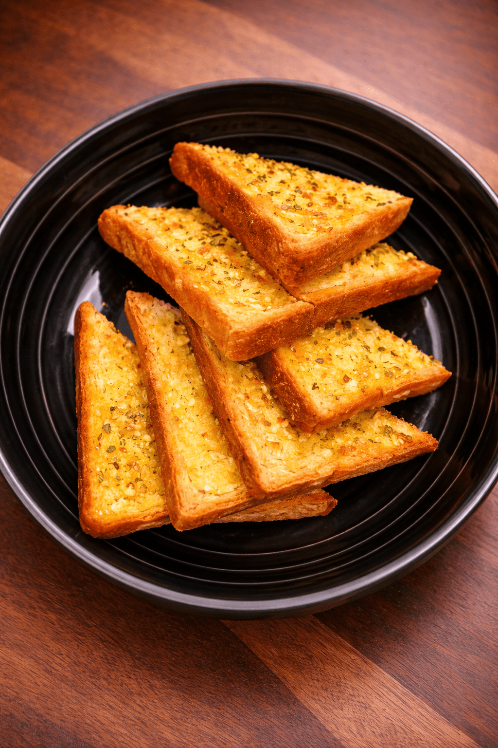 Garlic bread  hero image
