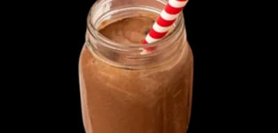 Peanutty Chocolate and Date Smoothie recipe